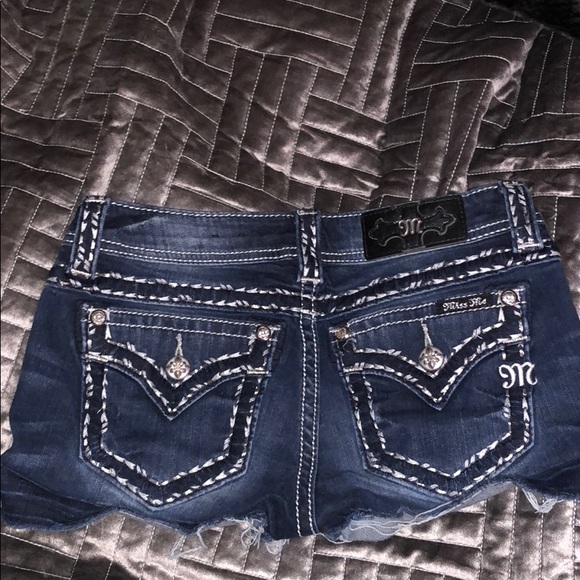 Miss Me shorts size 25 - Picture 2 of 2